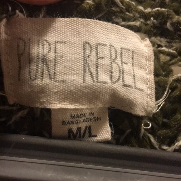 Pure Rebel green sweater that is SO SO CUTE - Picture 2 of 2